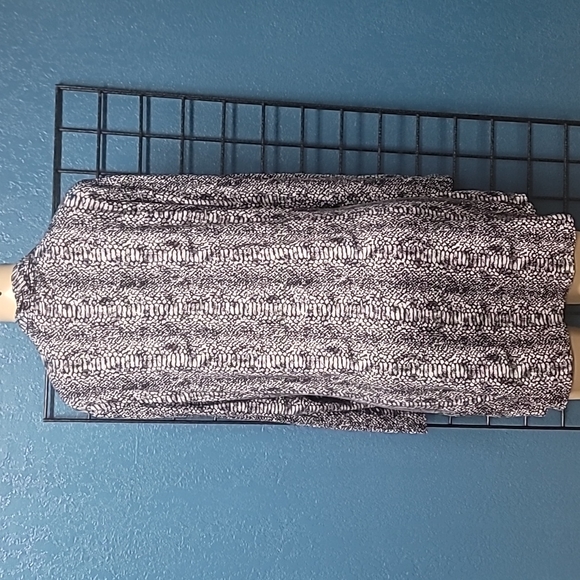 Size large robe from TART intimates - Picture 3 of 4